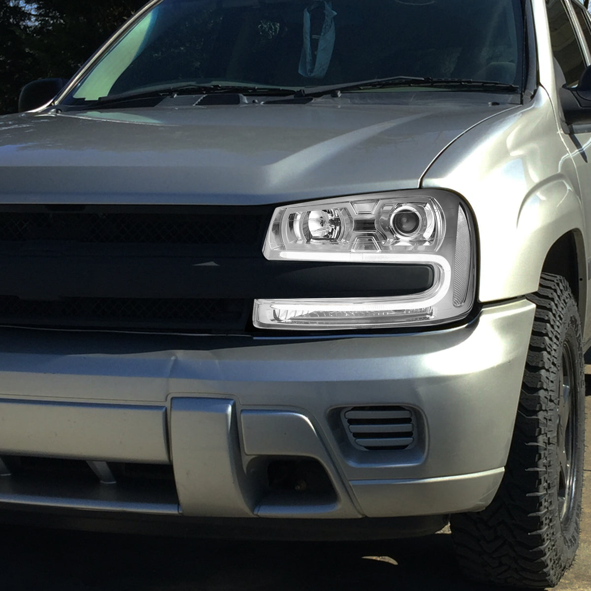 LED DRL Projector Headlights<br>02-09 Chevy Trailblazer