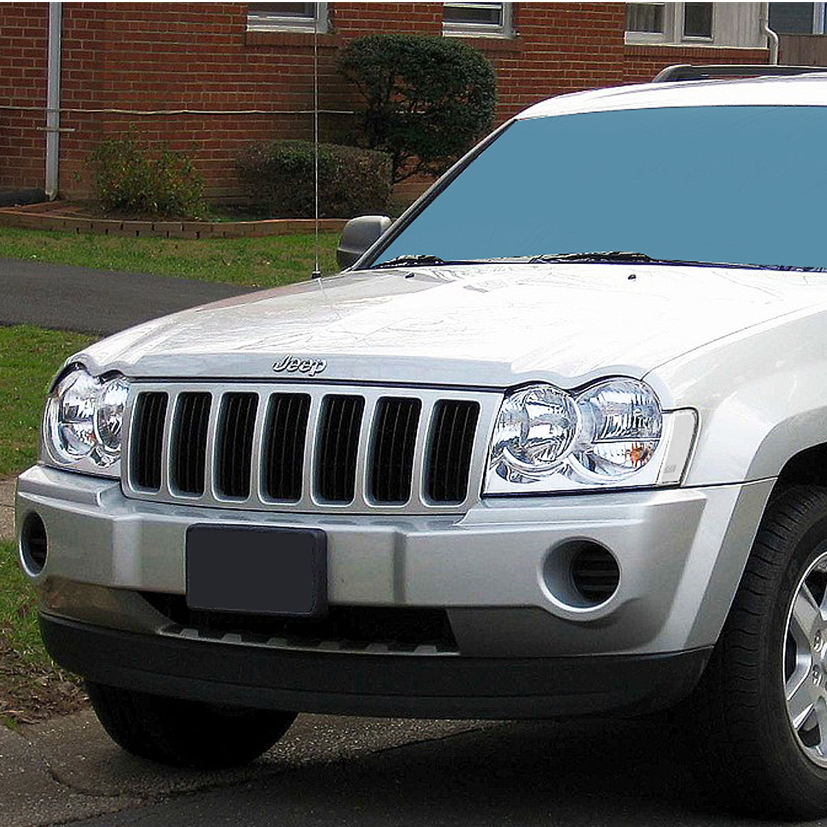 Factory Style Headlights<br>05-07 Jeep Grand Cherokee