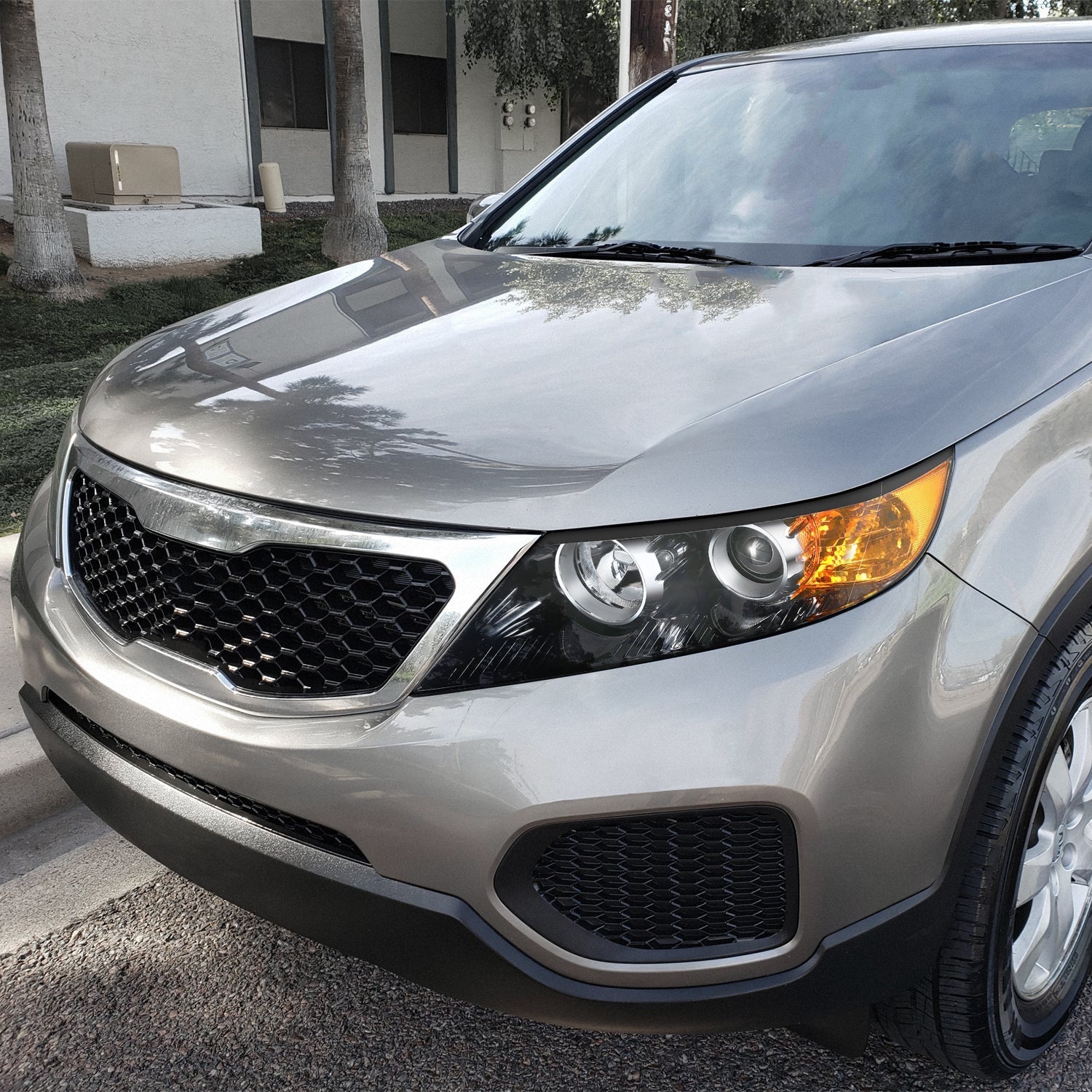 Factory Style Projector Headlight (Left) <br>11-13 Kia Sorento