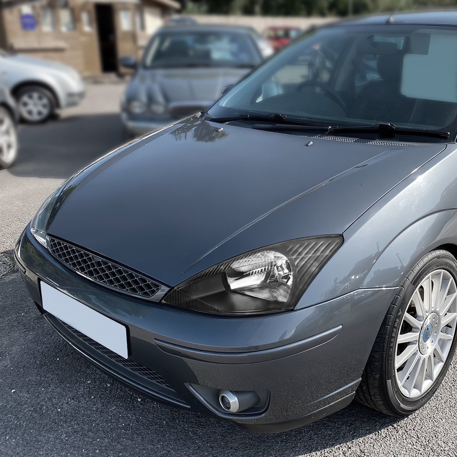 Factory Style Headlight (Left) <br>03-04 Ford Focus